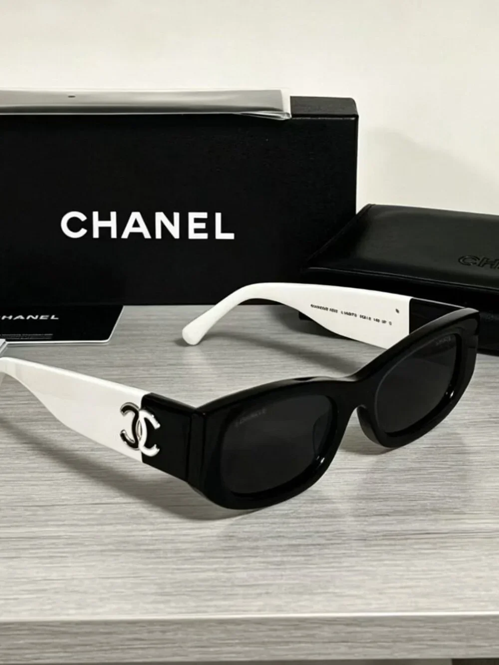 CHANEL CH5525 Rectangle Sunglasses 52mm Black White/Gray Polarized Lens 100% UV